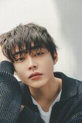 �\�j�[�E�~���[�W�b�N�A�[�e�B�X�c�����F�q�I�M