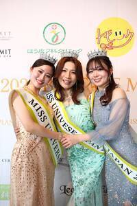 ベストオブミス岡山大会2026の受賞者(左から)「ミス・ユニバーシティ2026岡山」岡部美波さん「ミス・ユニバース・ジャパン2026岡山」山中あやさん「ミス・プラネット・ジャパン2026岡山」是枝まなかさん