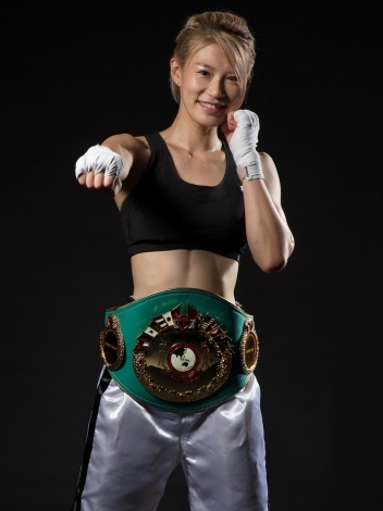 美しきボクサー 高野人母美 日本女子初代バンタム級王座決定戦に臨む ニュース Deview デビュー