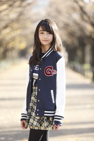 とにかく可愛い安村 が今年来る 小学5年生 安村真奈 Jsファッション誌 ニコ プチ 専属モデルデビュー ニュース Deview デビュー