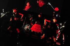 wr^̗lƃACh̏ZXe[WBABYMETAL