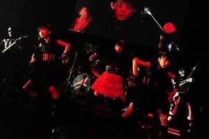 wr^̗lƃACh̏ZXe[WBABYMETAL