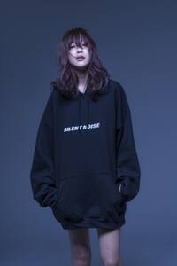 ʐ^Ƃ̍DSILENT SIREN̂(gc)ɂR{ʐ^WuSILENT NOISEv