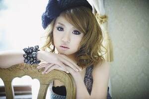 fumika�̐V�ȁw�ׂɂ��������� feat. WISE�x��MV�ɏo�����鏬�r�B