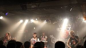 CuCxgwWe are the Girls Band!!!!!x̓JÂA񂱂ԂB(C)De-View