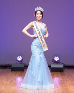 �u�~�X�E���j�o�[�X�E�W���p�� 2026 �ΐ�v�����q����