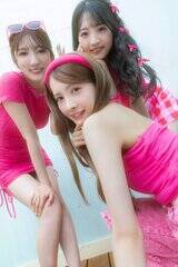 AKB48�@17�����E���������A18�����E�H�R�R�ށA�H���؏�(C)KADOKAWA�^�ʐ^�F�����N