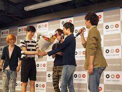 D-BOYS̈vÜđYƓyVIA傫ȉԑāA핪̌cPatchjB